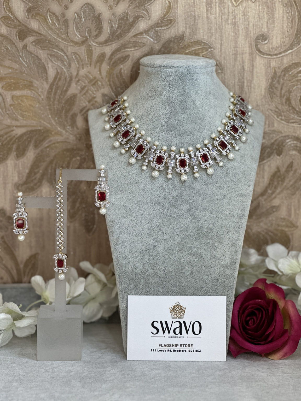 Ruby Gold Paris Set image 0