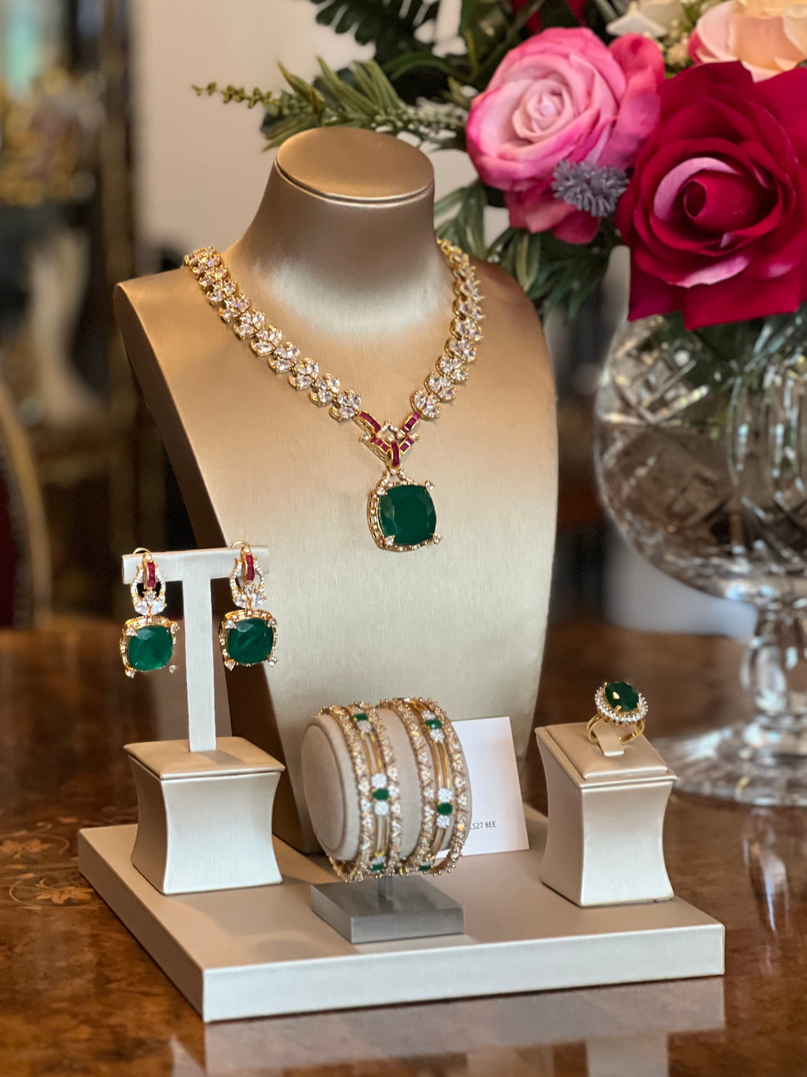 Exquisite Swiss Set