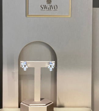 Asymmetric Crystal Cluster Studs