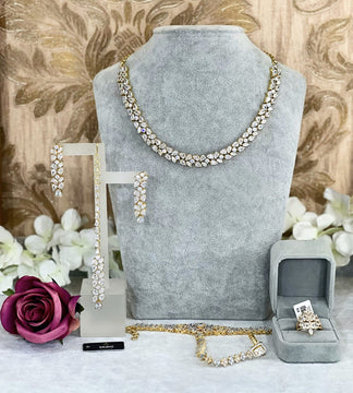 Natalie 3 Piece Set Gold image 0