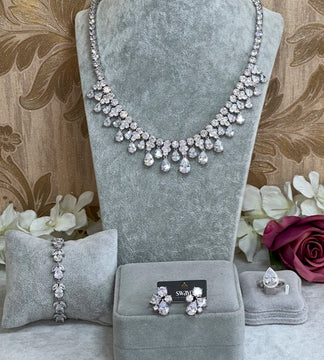 Opulence Waterfall Set image 0