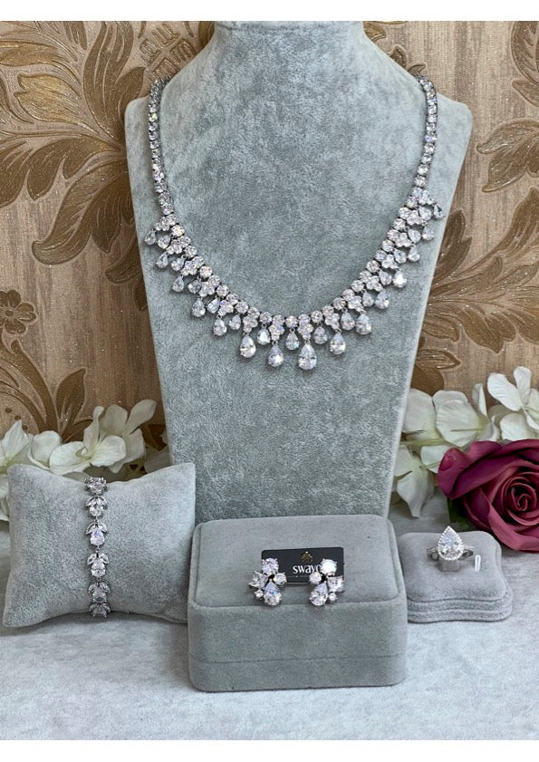 Opulence Waterfall Set image 0