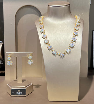 Floral Necklace Set