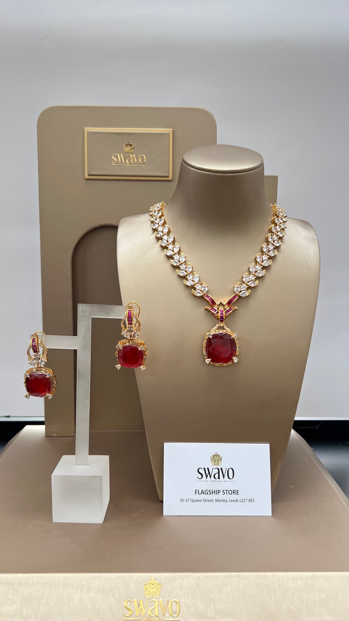 Exquisite Swiss Set