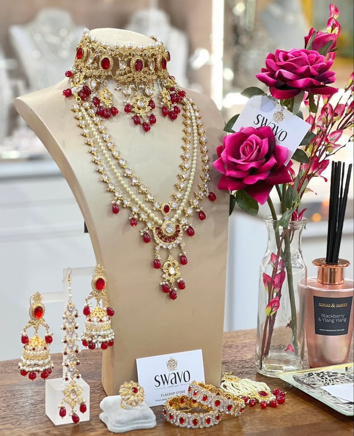 SONUM Red Bridal Set