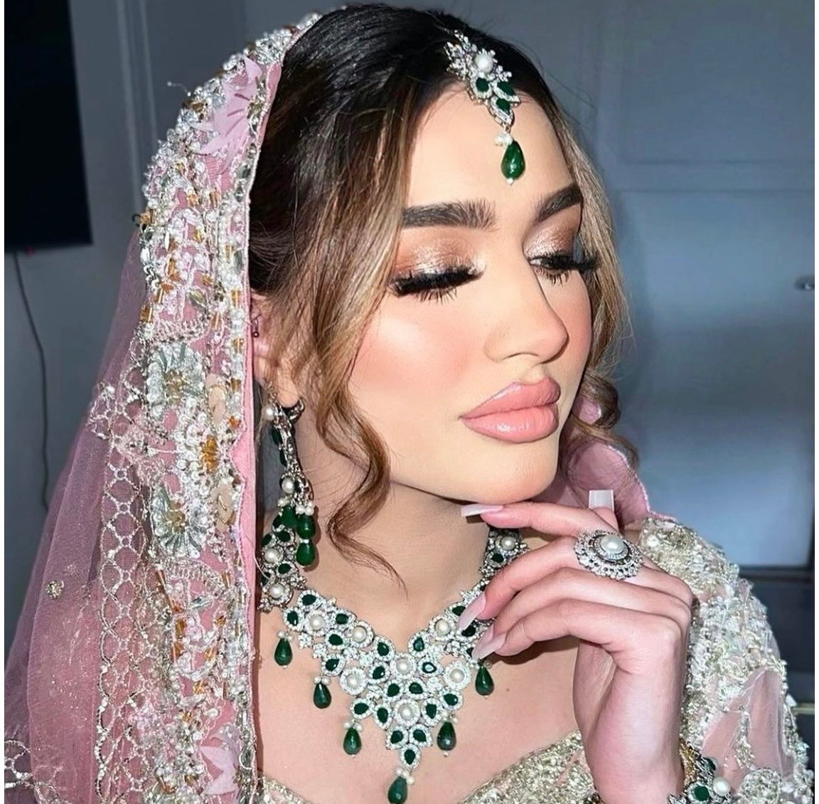 VEERA Emerald Silver Set