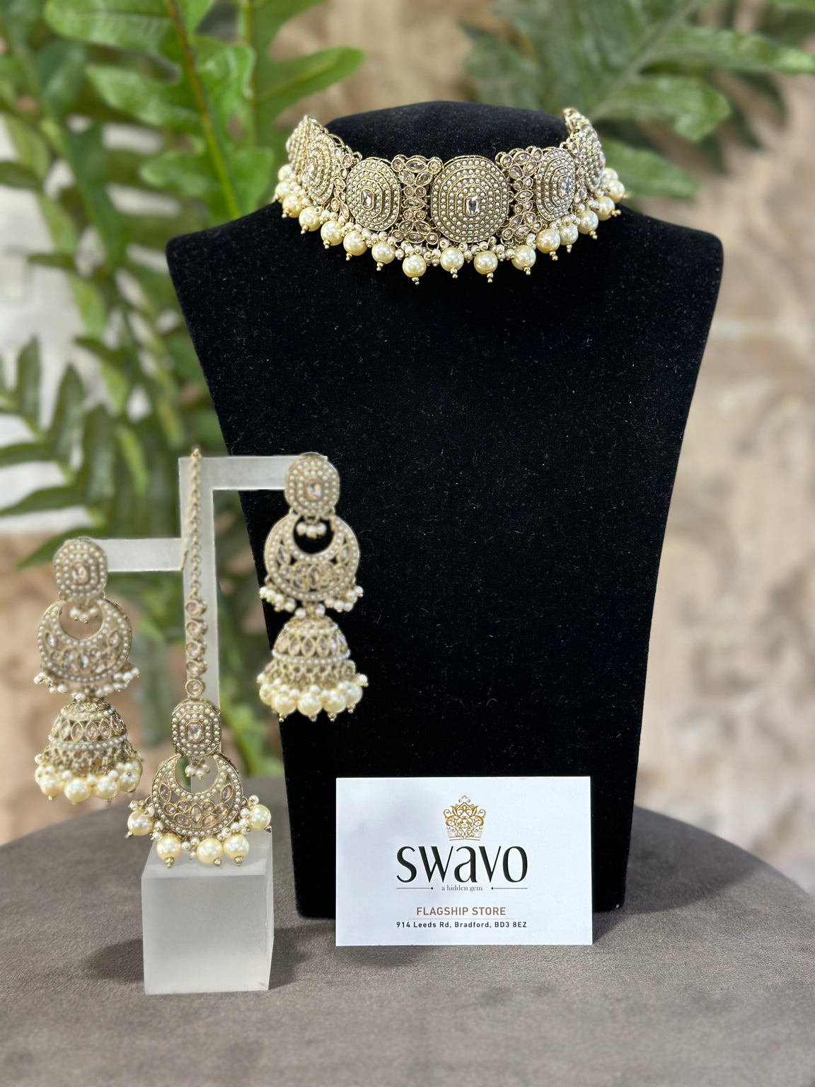Antique Gold & Pearl Chocker Set
