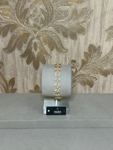 Cubic Zirconia Leaf Design Bracelet