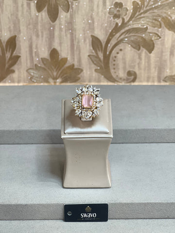 Kate Demure Ring Gold With Clear Stones