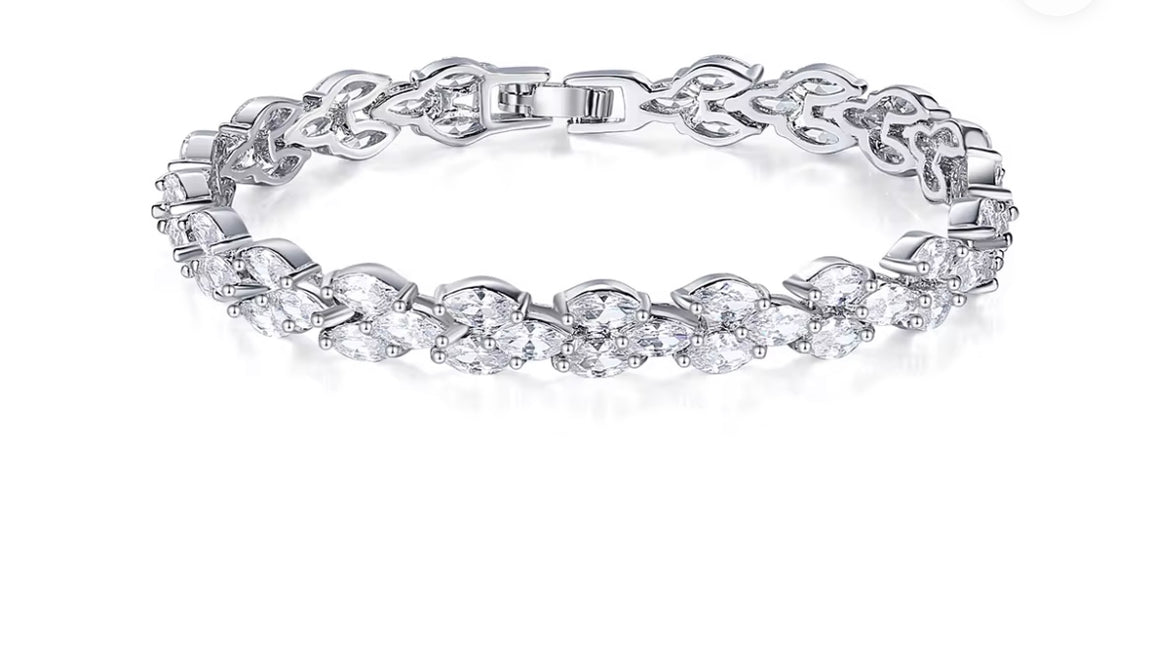 Dainty Ariel Bracelet