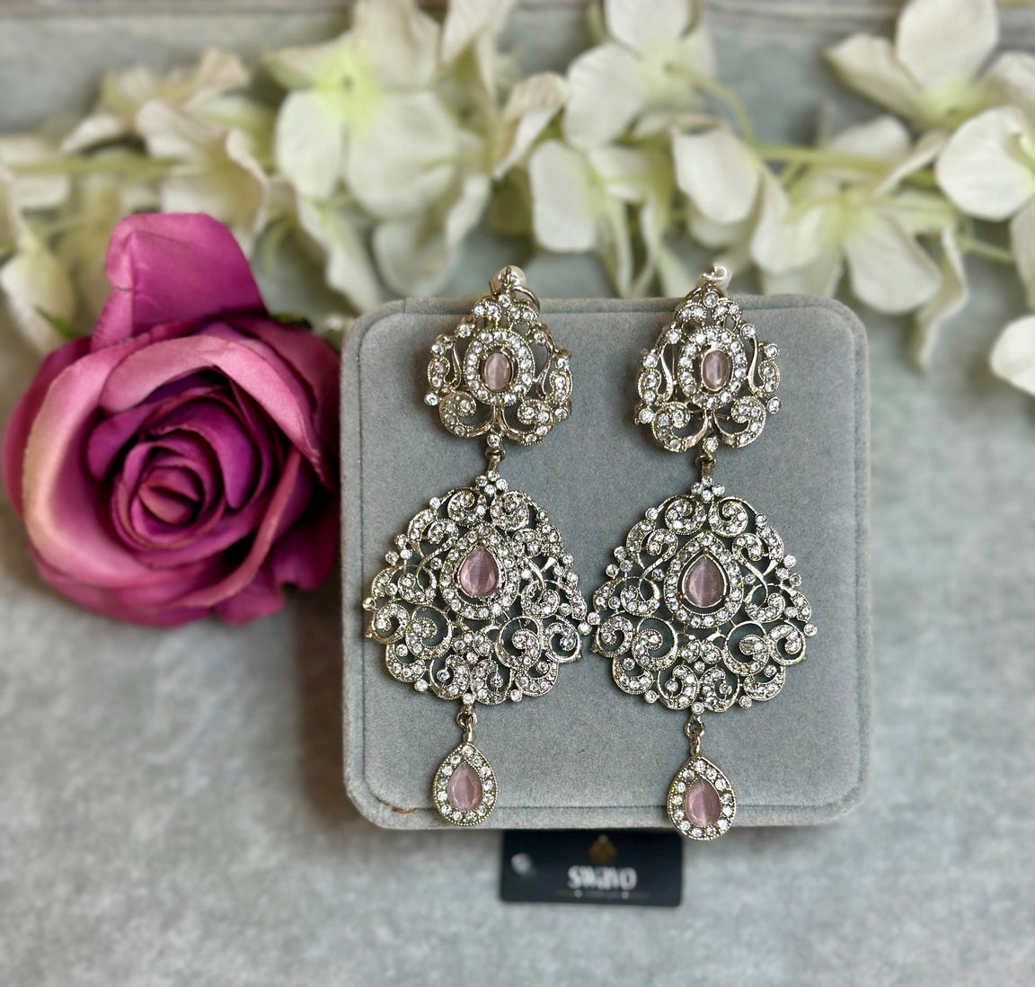 NOORIE Drop Earrings