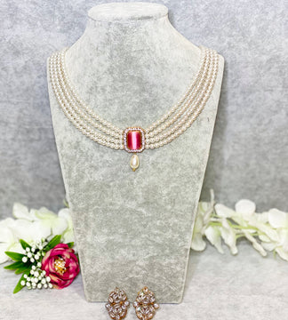 Pearl Choker Style image 1
