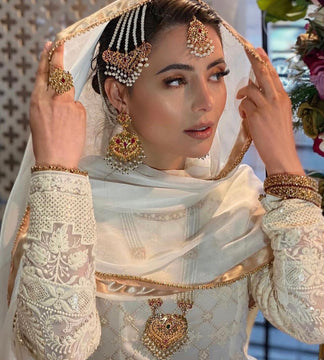 Signature Ari Leela Bridal image 0