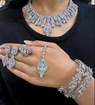 Amore Statement Necklace image 4