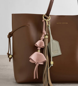 Katie Loxton Sentiment Keyring in Choose Happy Green Mist