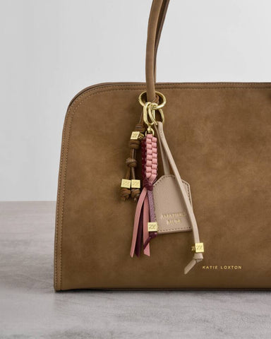 Katie Loxton Sentiment Keyring in Amazing Mum Light Taupe